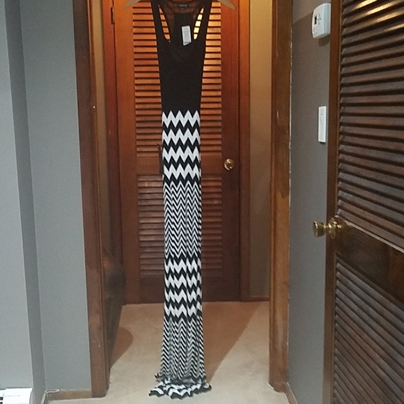 Bebe Knit Maxi - Picture 2 of 7